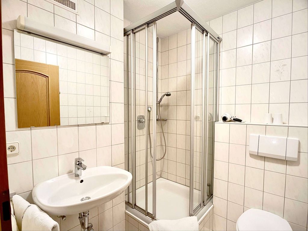DU/WC