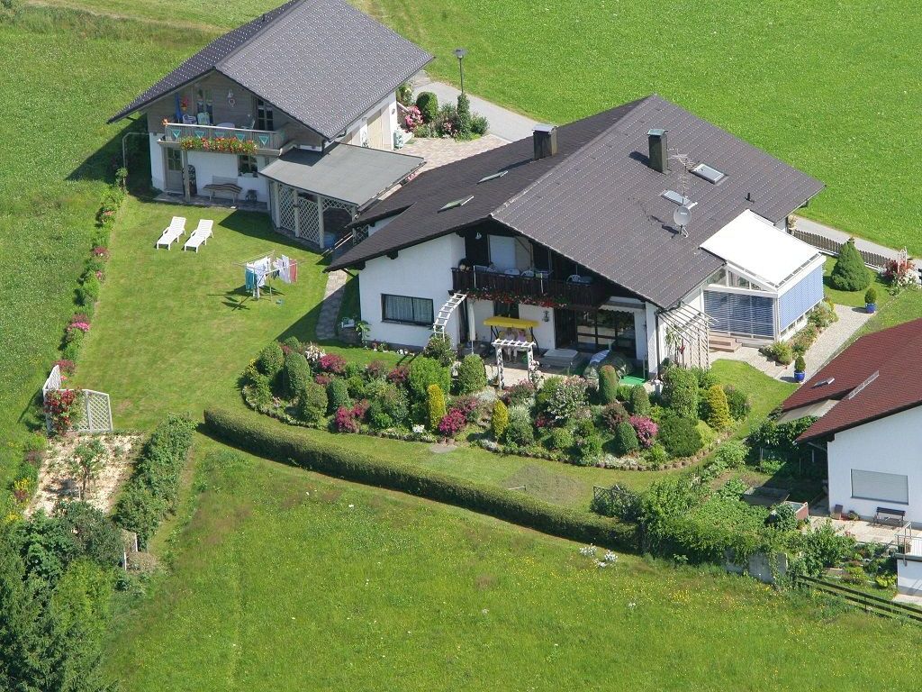 Ferienwohnung Holzapfel