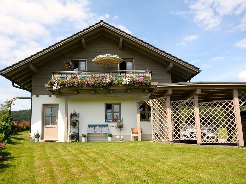 Ferienwohnung Holzapfel