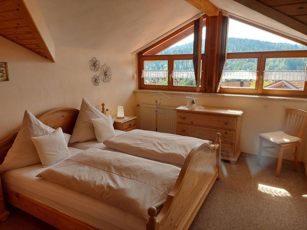 16 Schlafzimmer