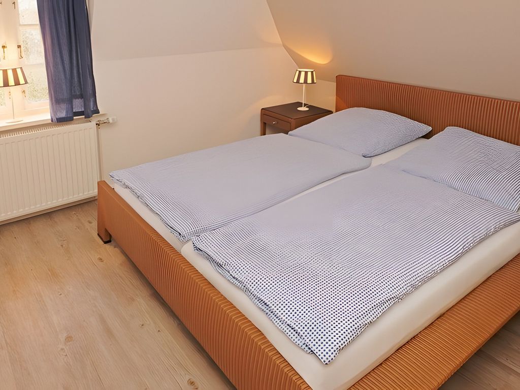 BEDROOM, INSIDE