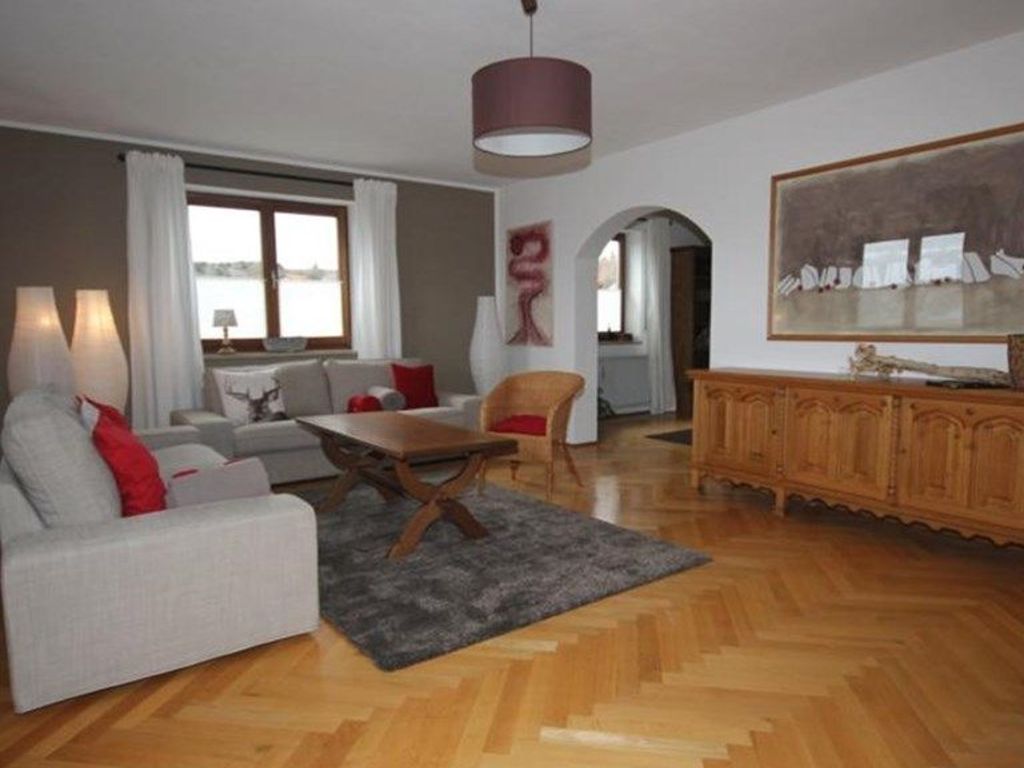 gemütlich und modernes Wohnzimmer