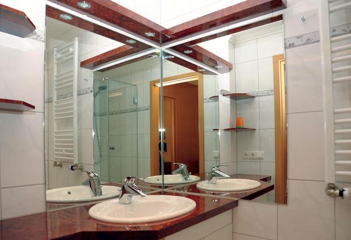 Renovierte Ferienwohnung (38qm) mit Hallenbad und Sauna