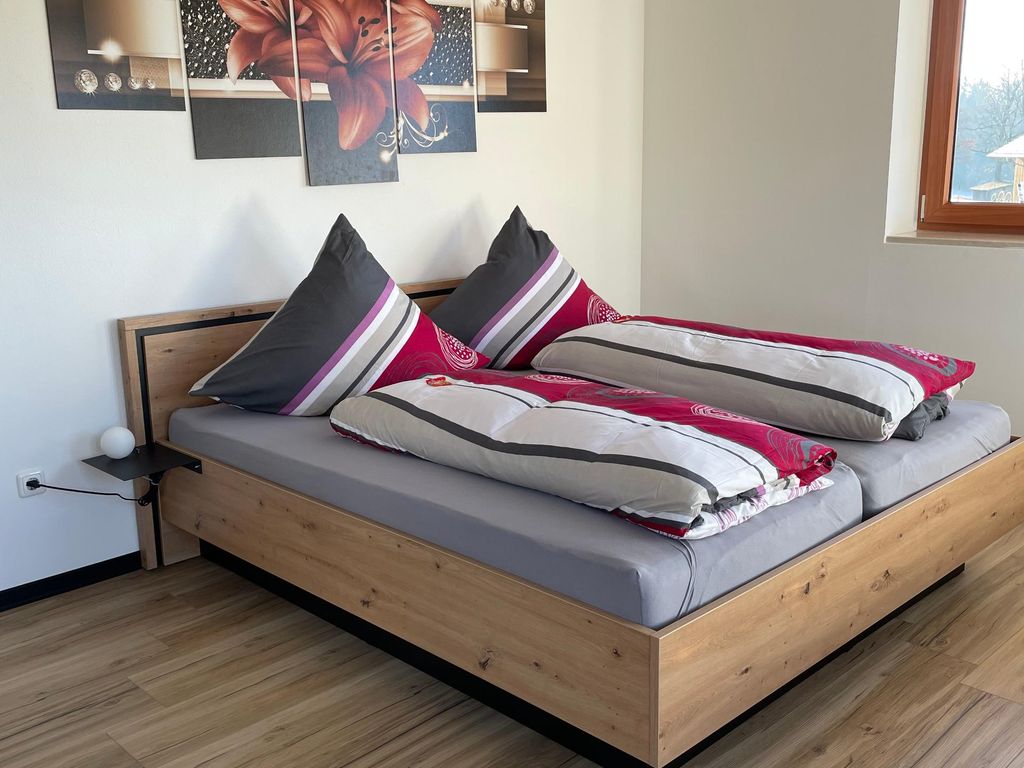 Schlafzimmer mit 3 B