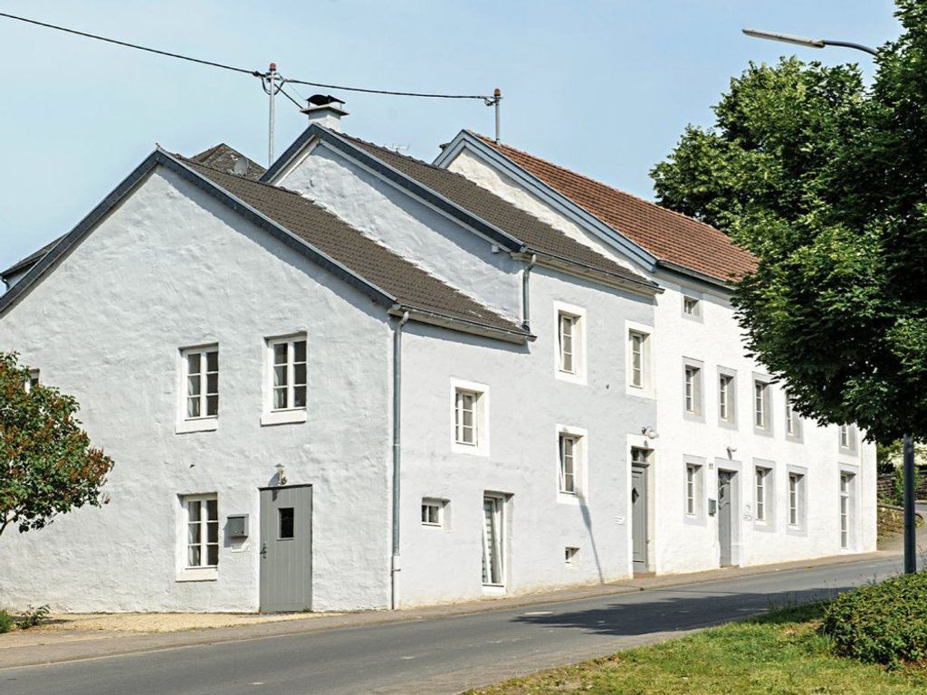 Ehrenpreis Außenansicht von der Straße