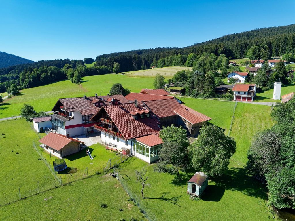 Happy Hirsch Restaurant und Hotel Hirschenstein