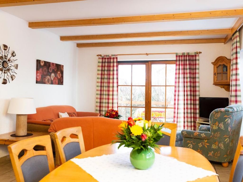Wohn- und Essbereich