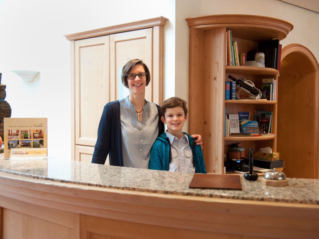 Rezeption - Fr. Siermann und Juniorchef Louis