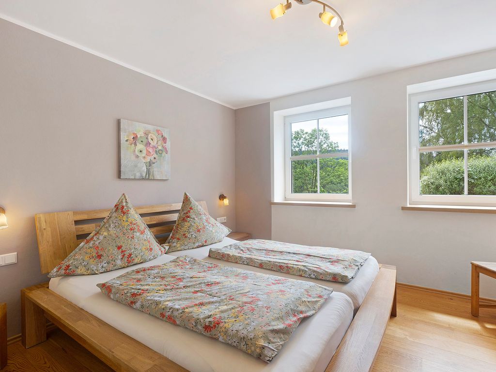 BEDROOM, INSIDE