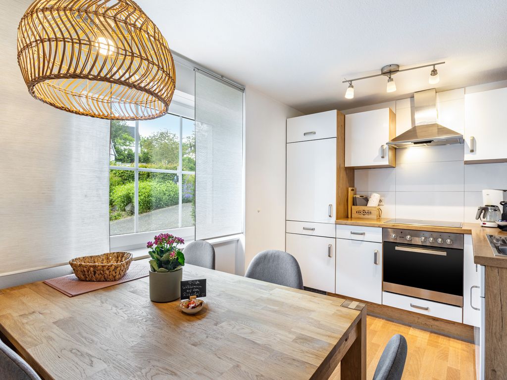 KITCHEN, INSIDE, OUTSIDE