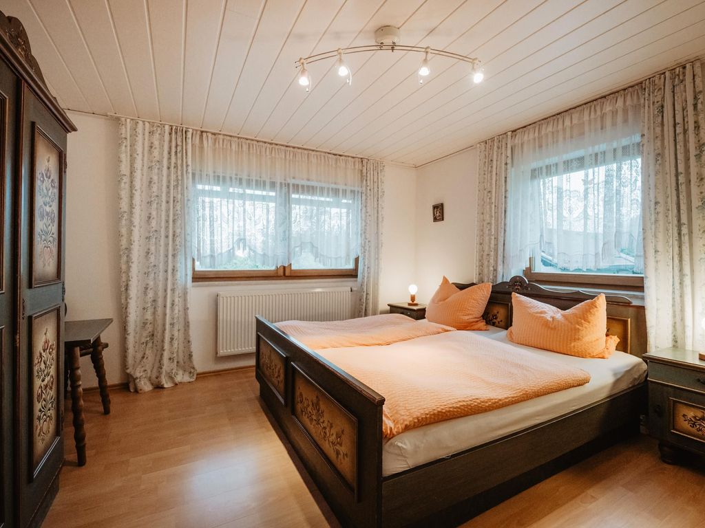 Schlafzimmer 2