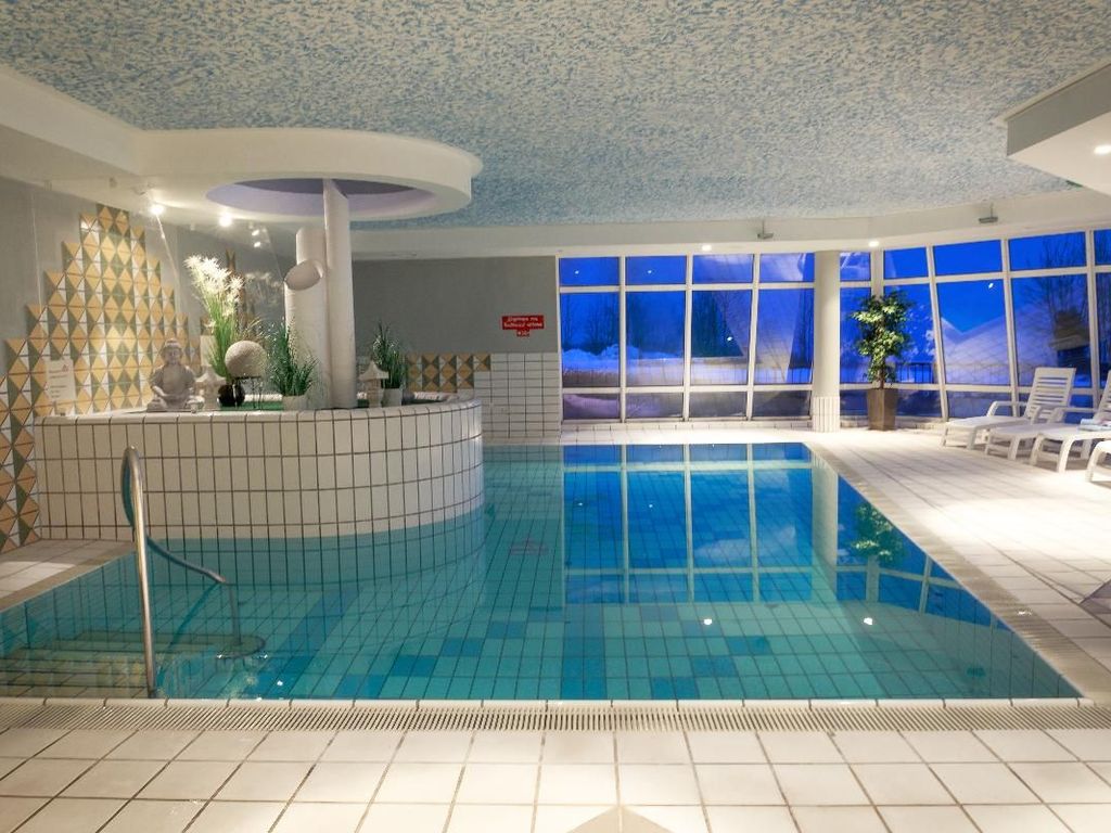 Hallenbad