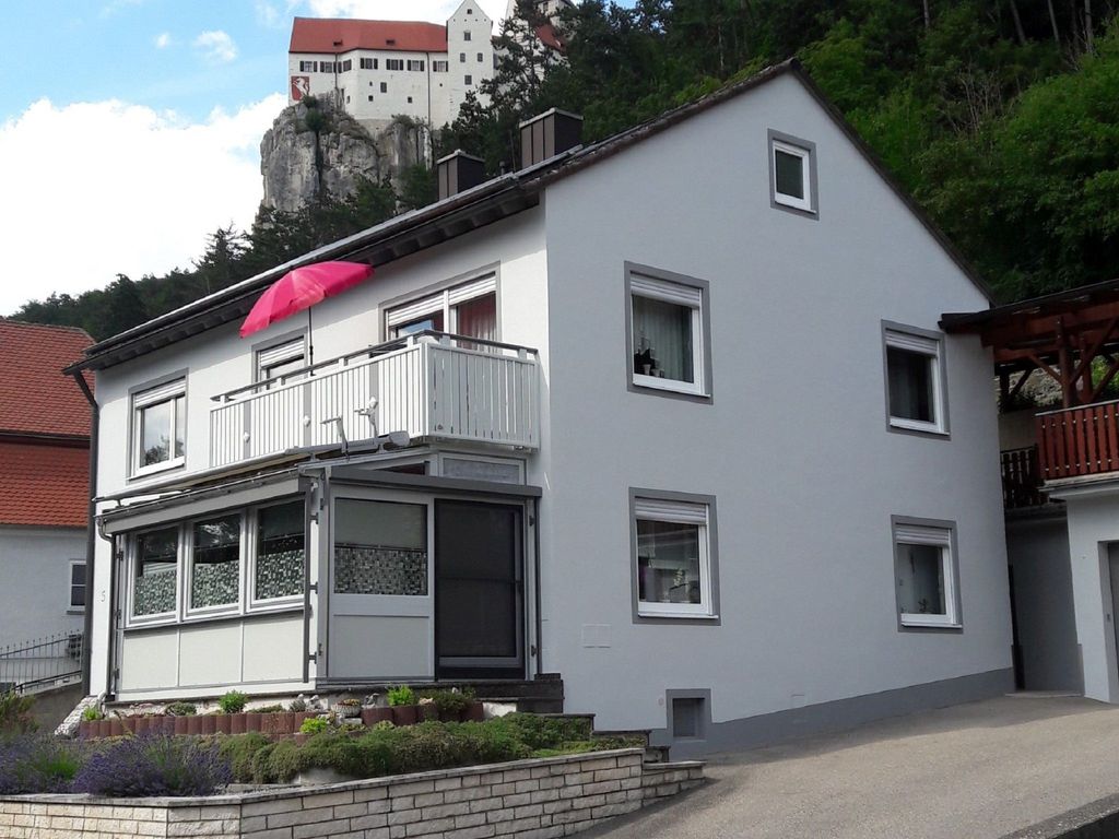 Ferienwohnung im 1. Stock mit Balkon