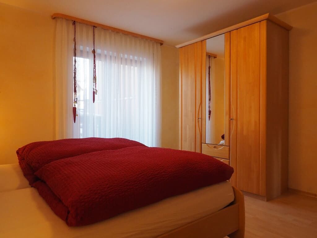 Schlafzimmer 1
