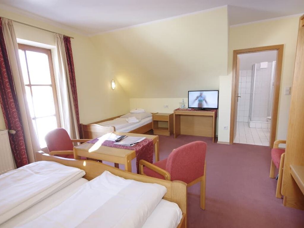 3-Bett-Zimmer