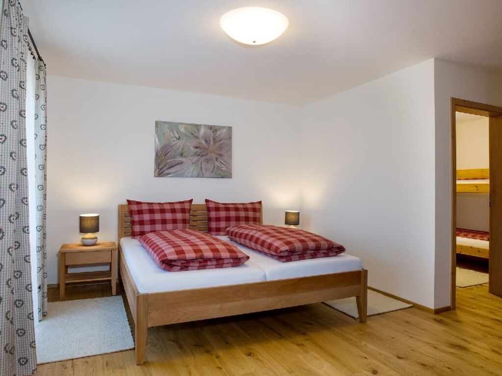 Elternschlafzimmer m