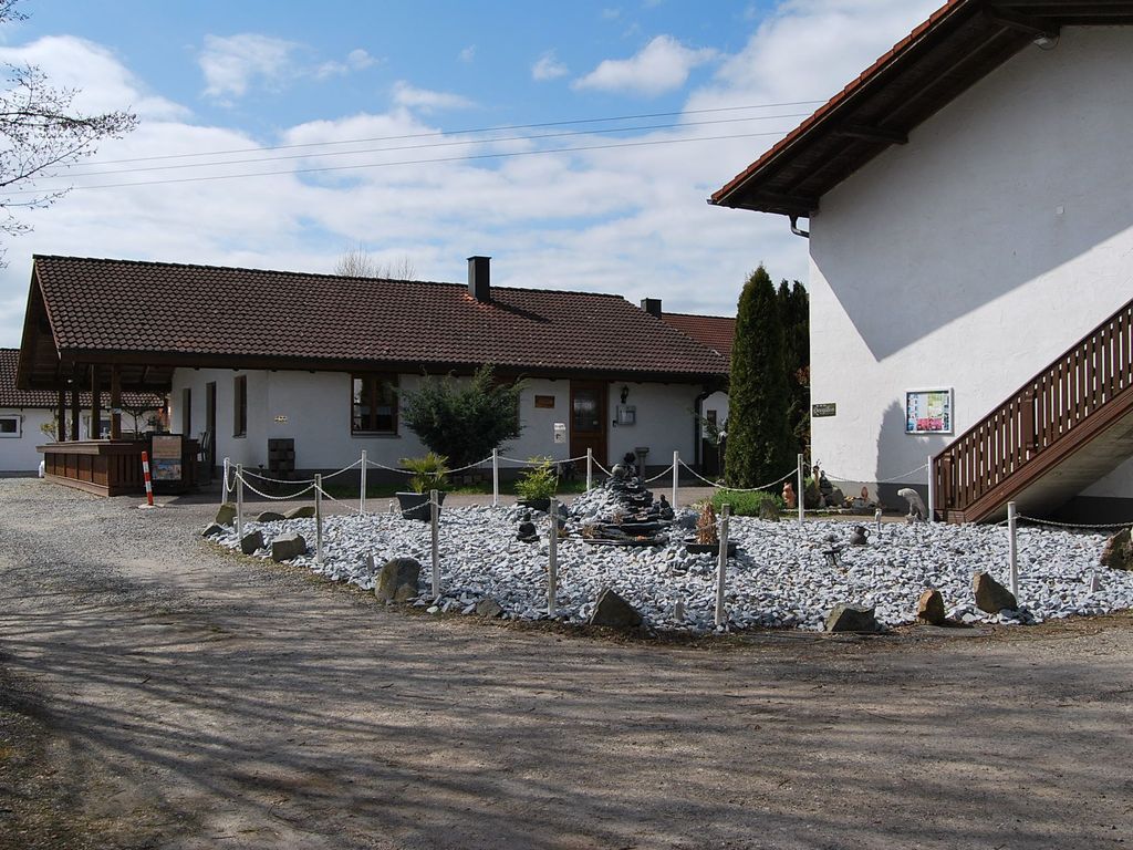 Einfahrt - Restaurant