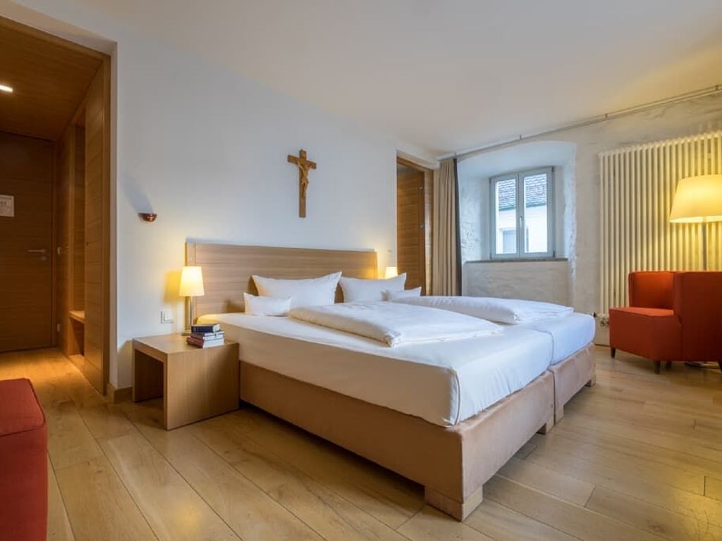 Gaestehaus-St-Joseph--Zimmer-26.jpg