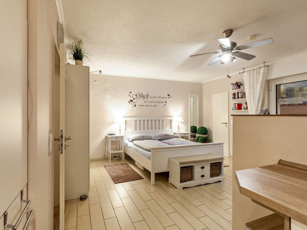 BEDROOM, INSIDE