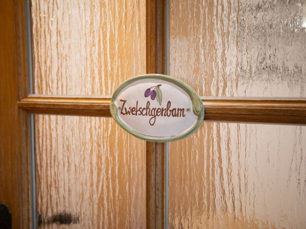 Zwetschgenbam - Eingang