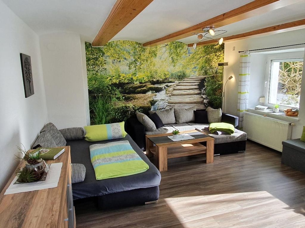 ausgeklappte Couch