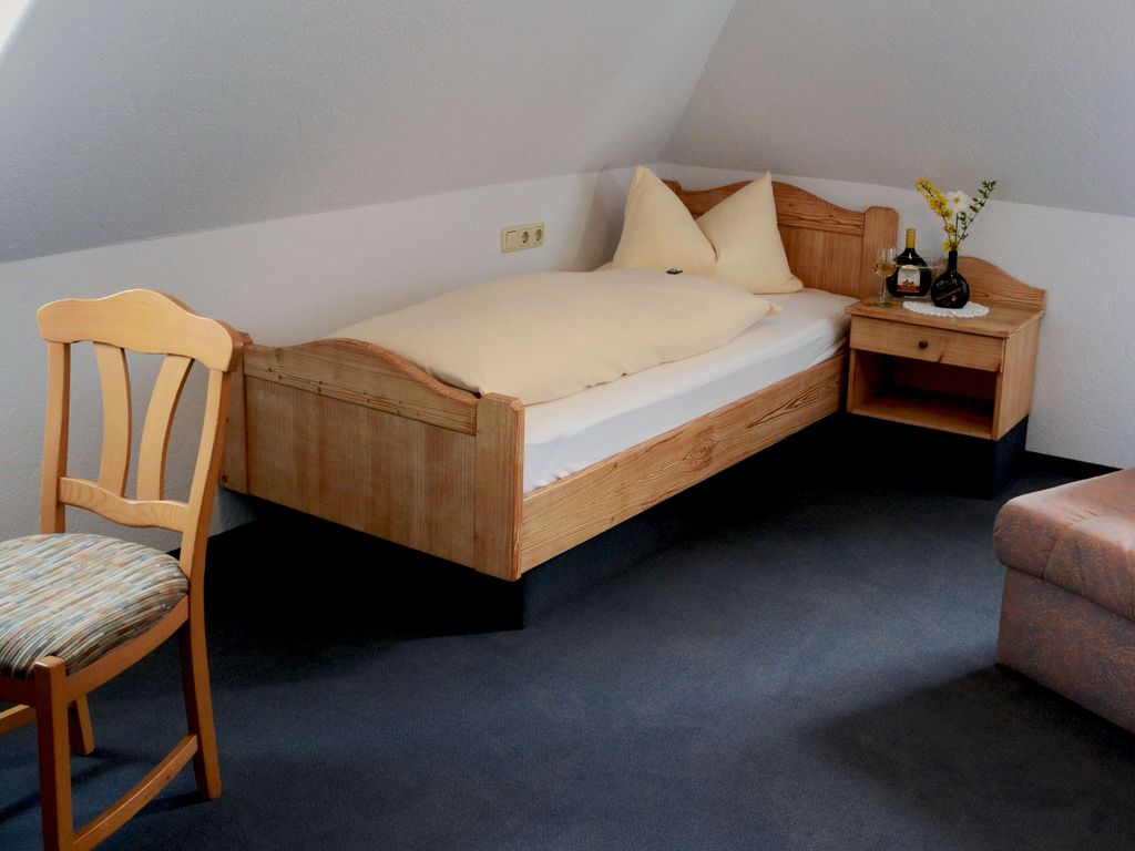 Einzelzimmer 9
