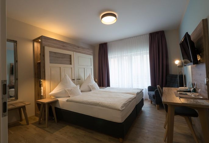 Weinbar und Hotel "Fahr Away"