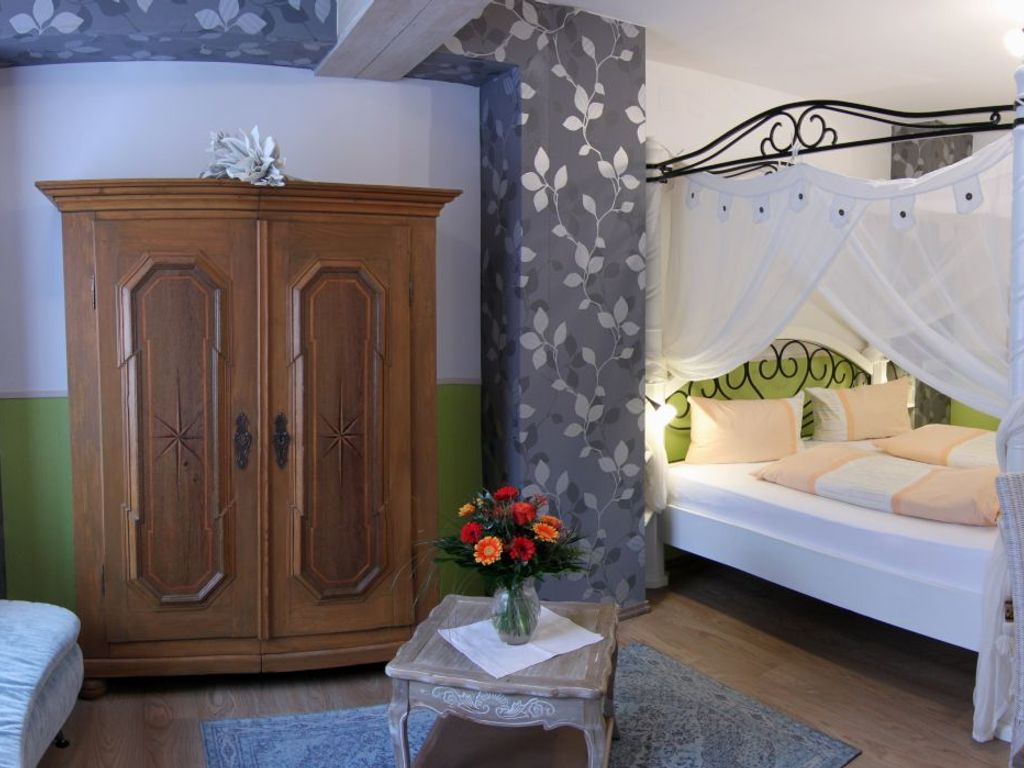 Himmelbett weiss