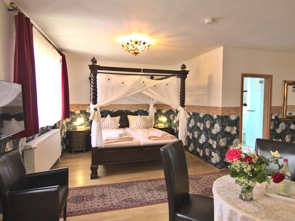 Kreuzerhof Hotel Garni