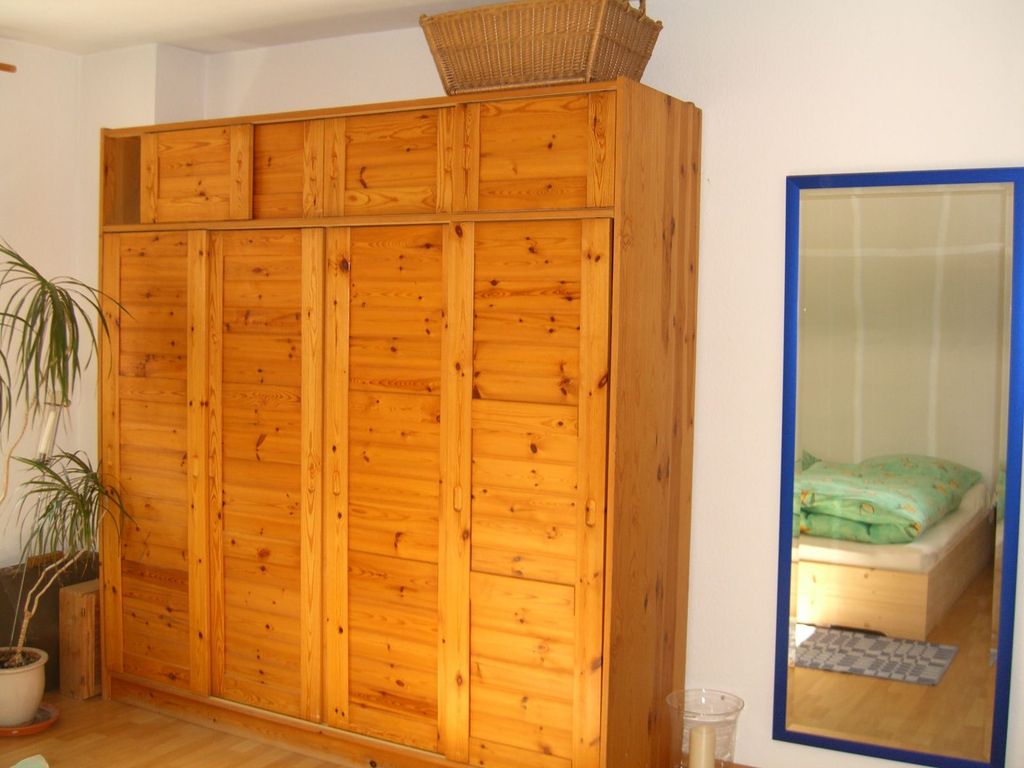 Großer Schrank