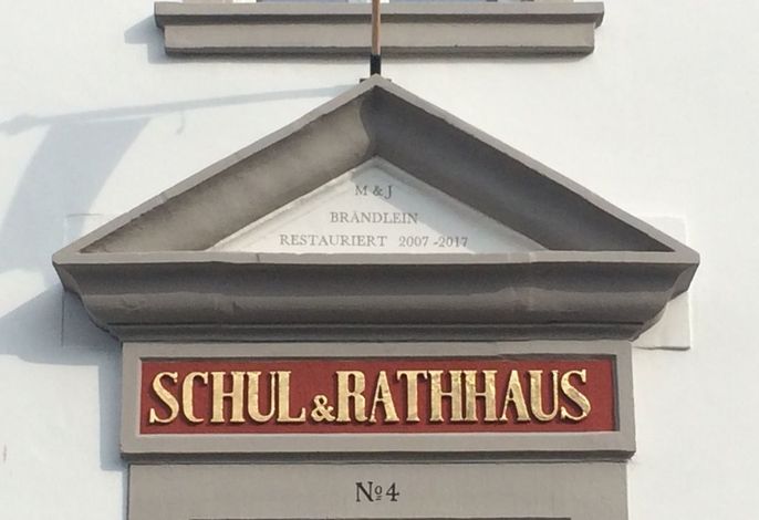 Ferienwohnungen im SCHUL & RATHHAUS Obervolkach – Foto 3