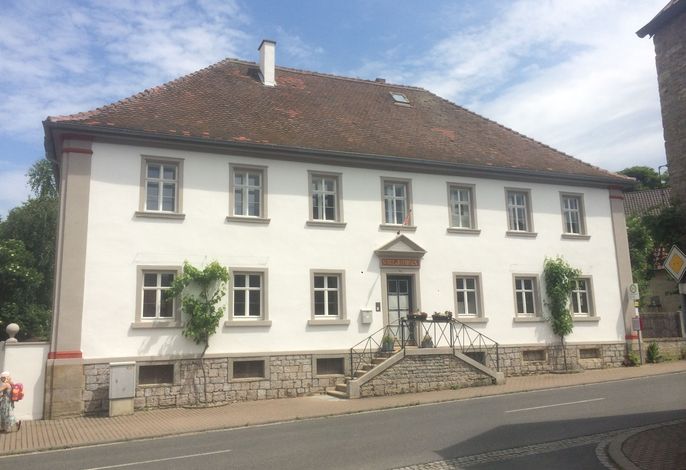 Ferienwohnungen im SCHUL & RATHHAUS Obervolkach