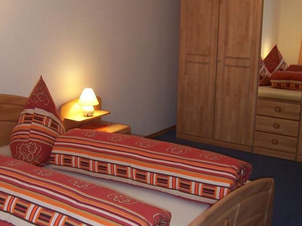 Schlafzimmer Bett