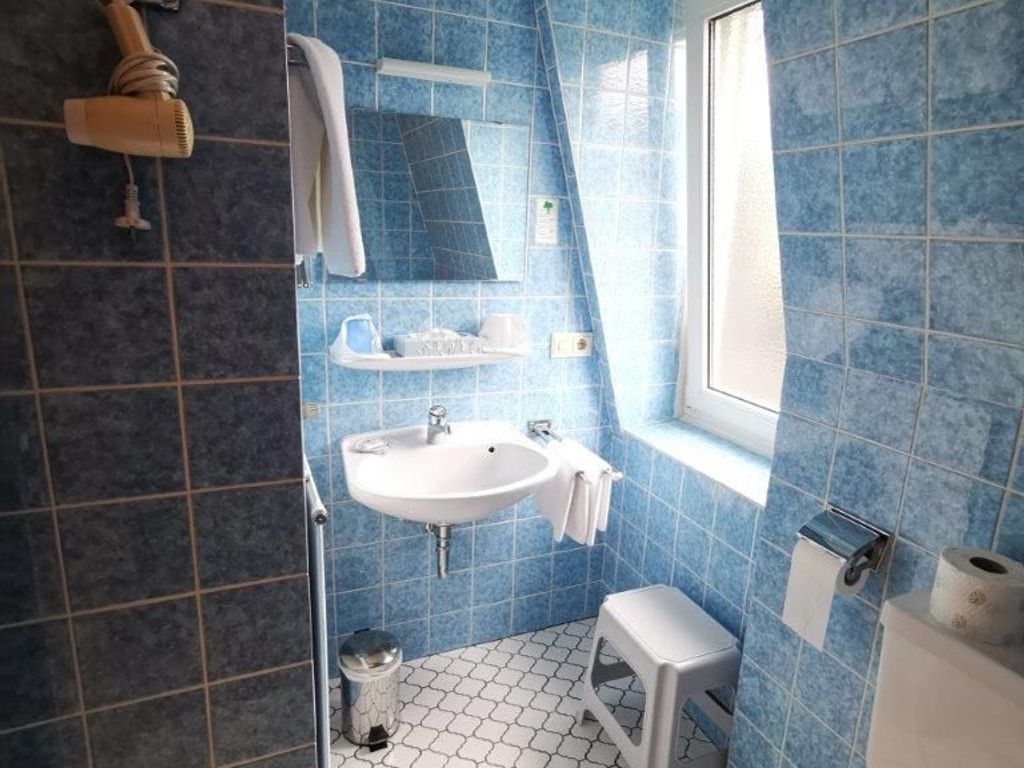 Bad Budget-Doppelzimmer