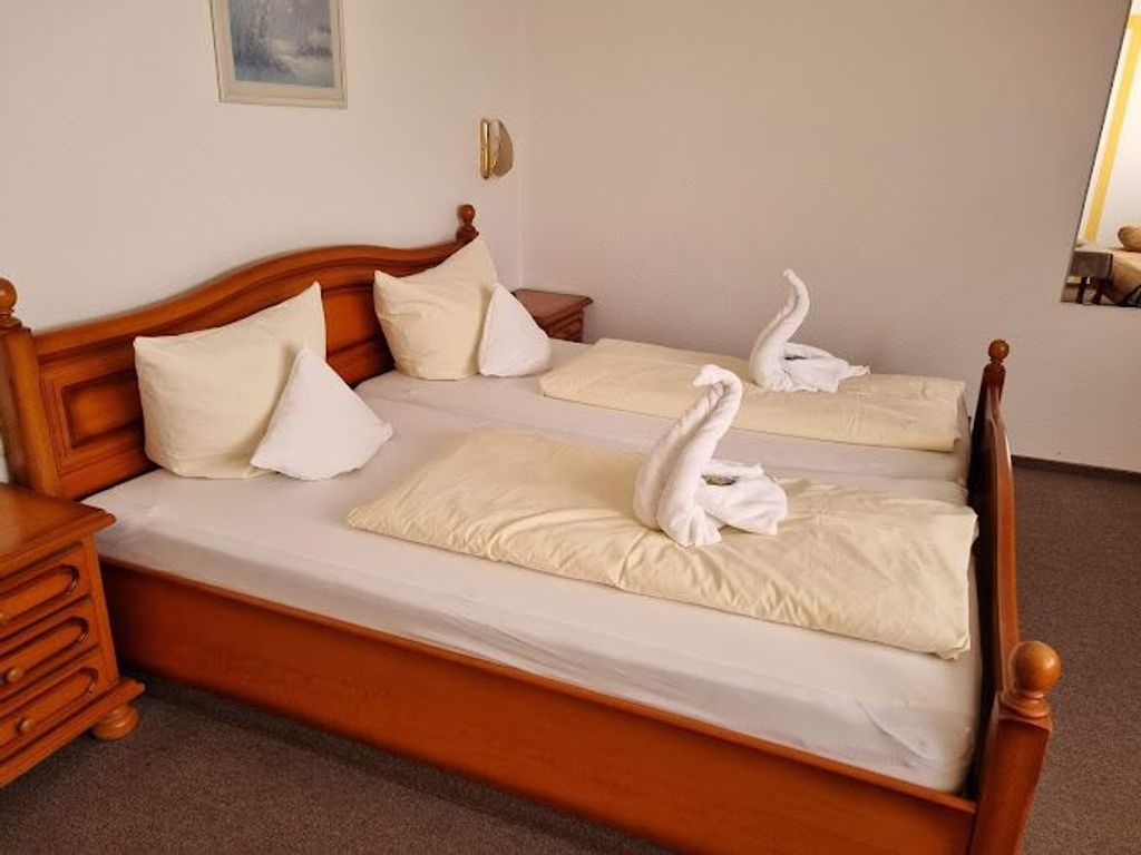Doppelbett-Zimmer im Gästehaus