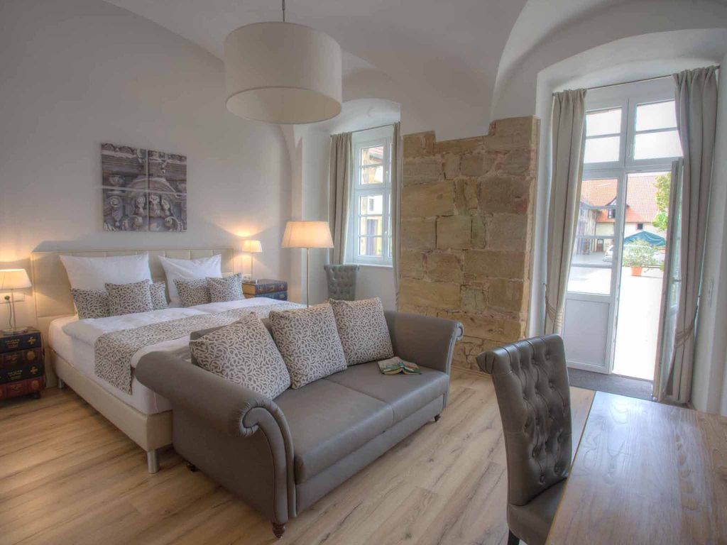 Schlafzimmer 1