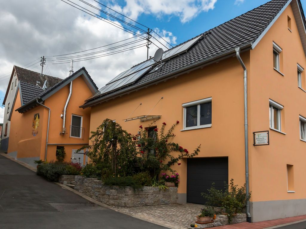Außenansicht Straßenseite
