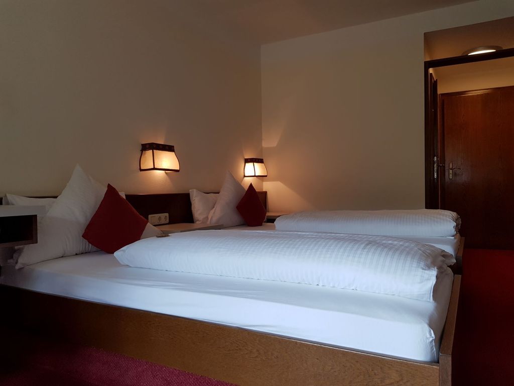 Zweibettzimmer mit Talblick