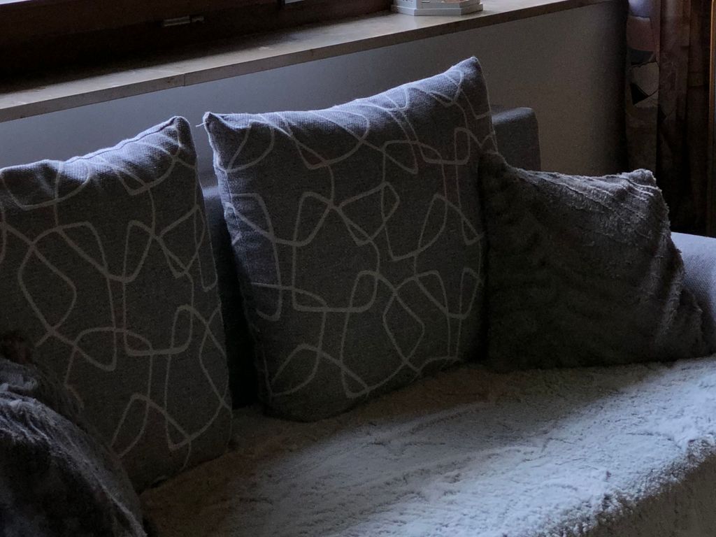 Schlafsofa mit Bettkasten für 2 Personen