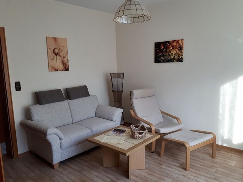Wohnzimmer App. 4