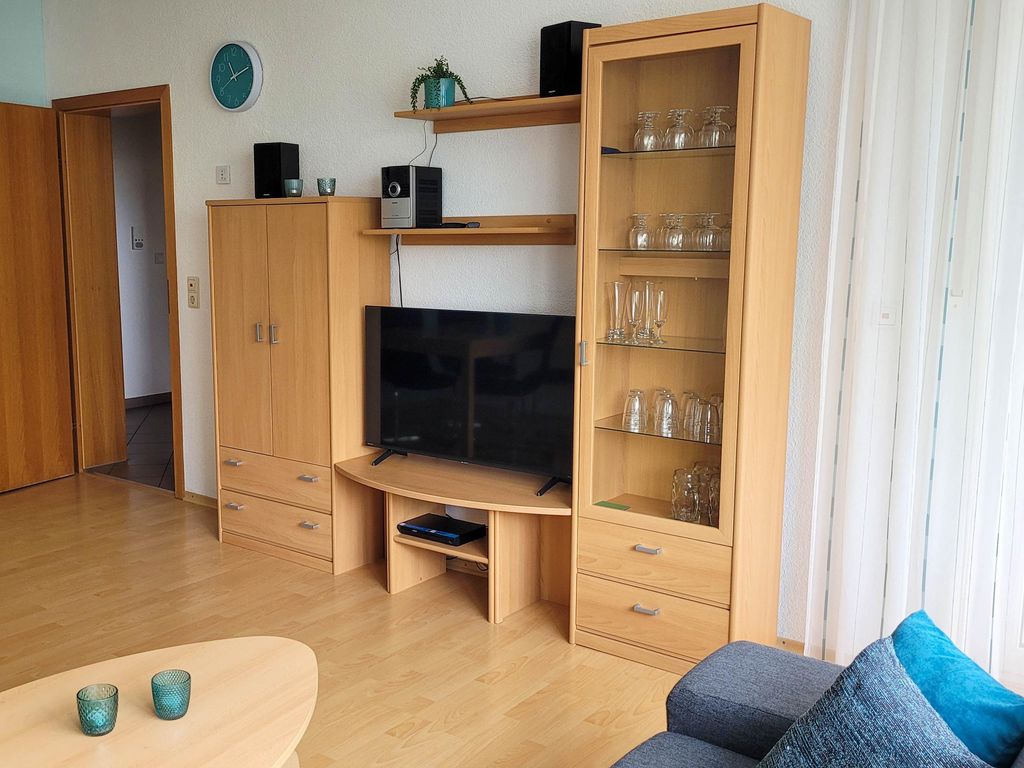 Wohnzimmerschrank