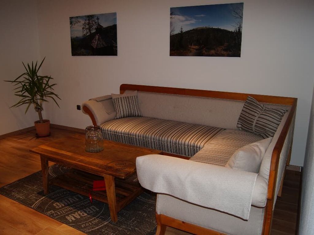 Wohnzimmer mit TV