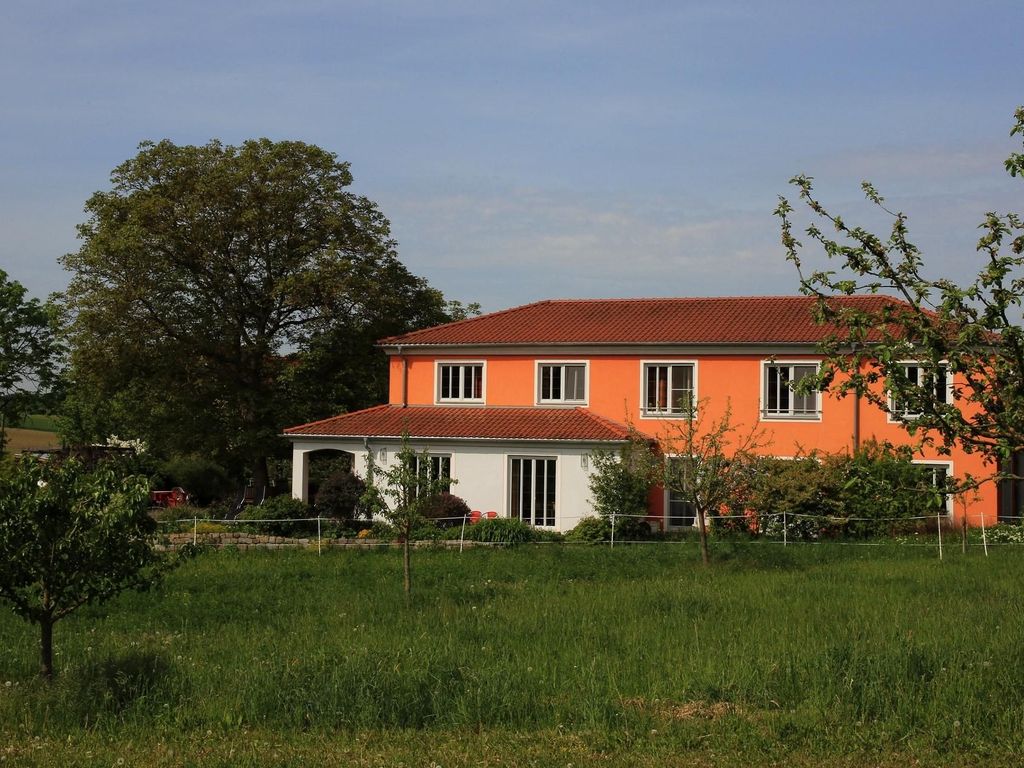 Weinhof am Nussbaum