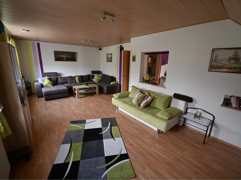 Wohnzimmer mit Couch