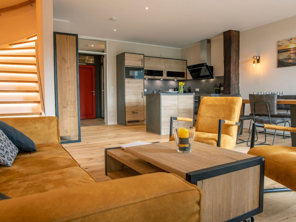 Living/Dining area, kitchen