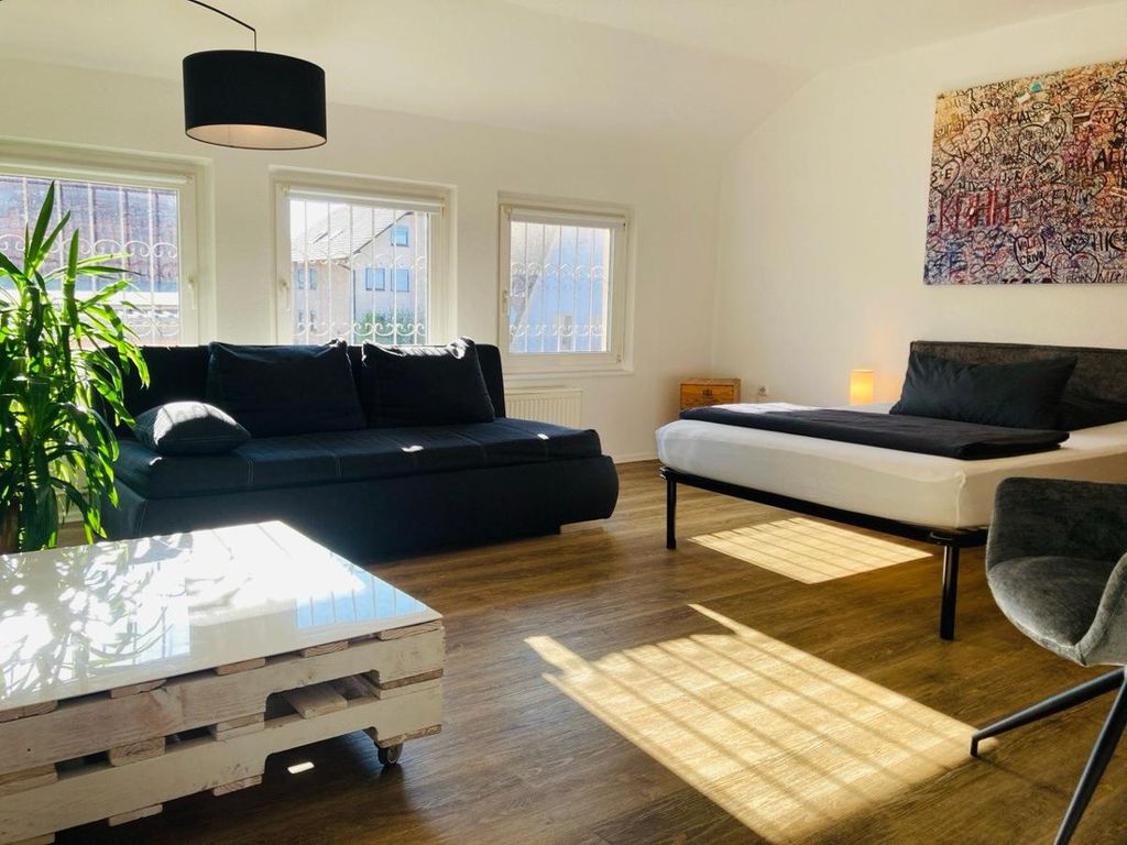 Ferienwohnungen und Monteurunterkunft Mainbogen-Blick Penthouse