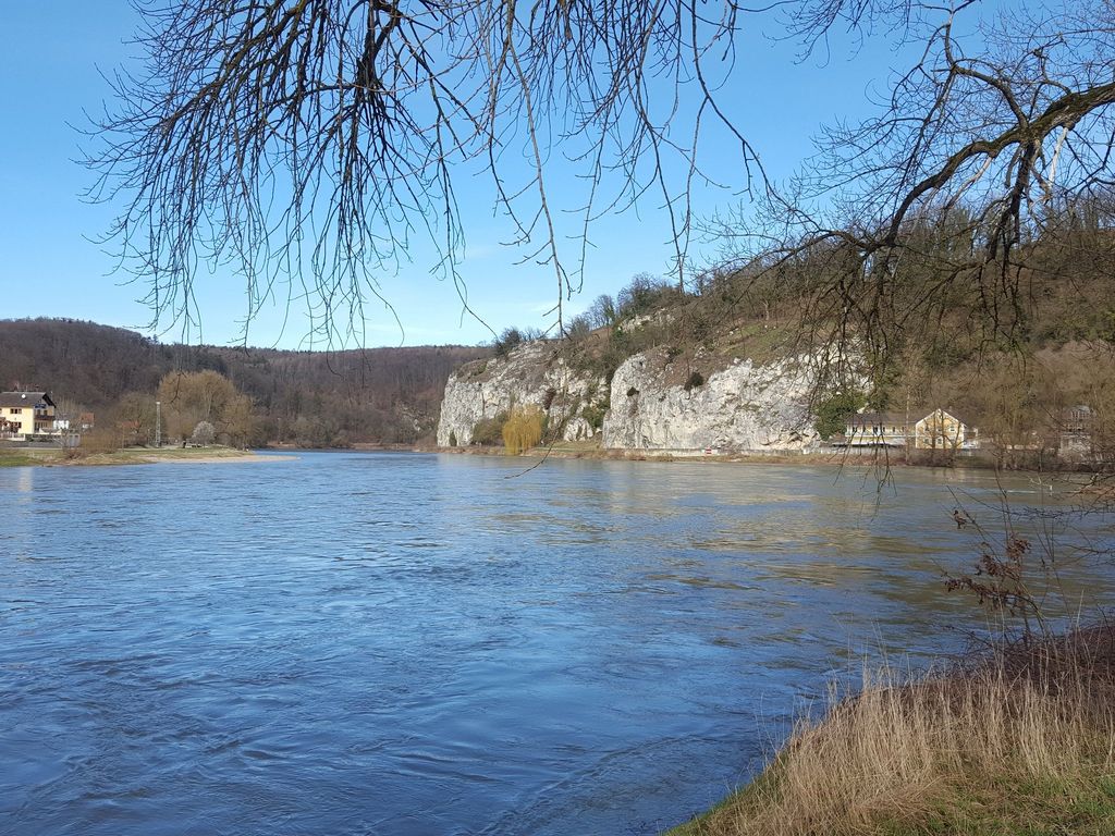 Ferienwohnung und Zimmer zum Donaublick