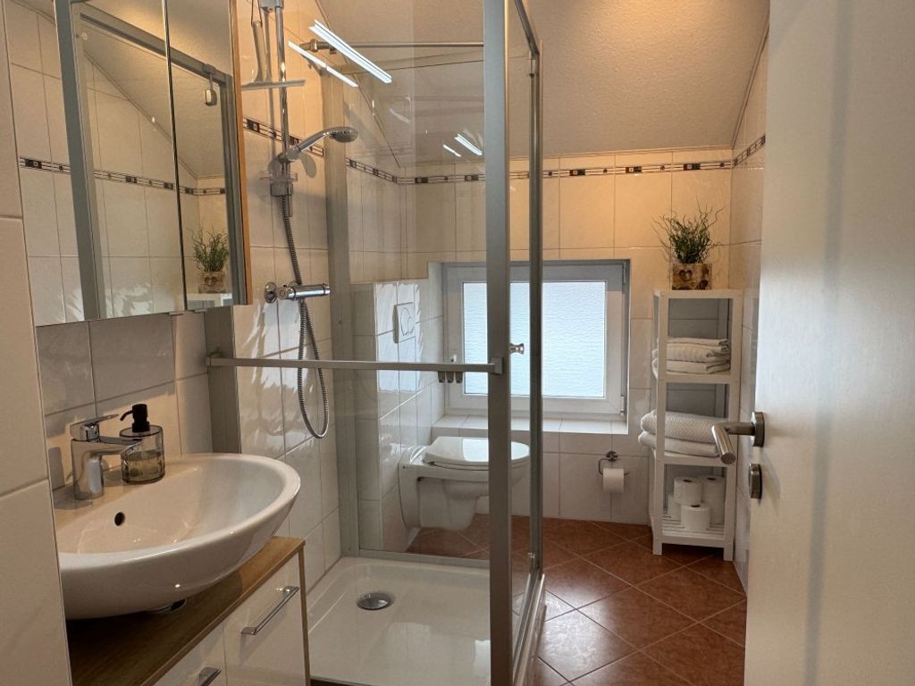Modernes Badezimmer