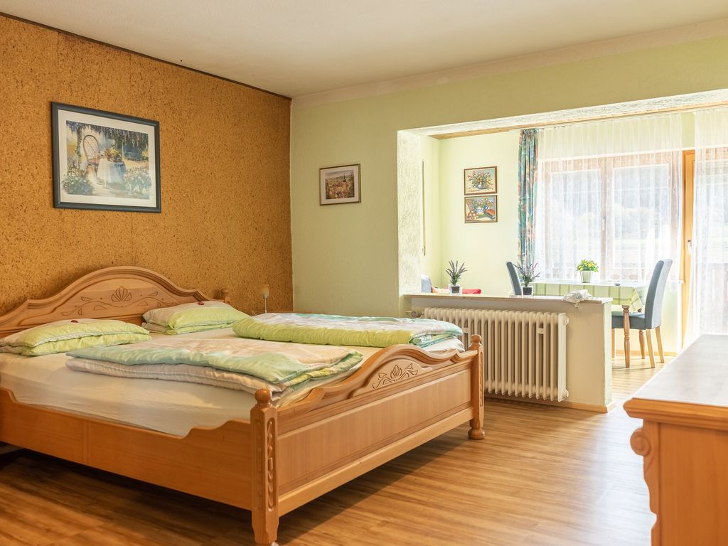 Dopppel-Mehrbettzimmer