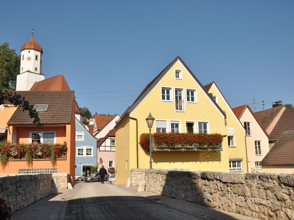 Außenansicht von der Brücke